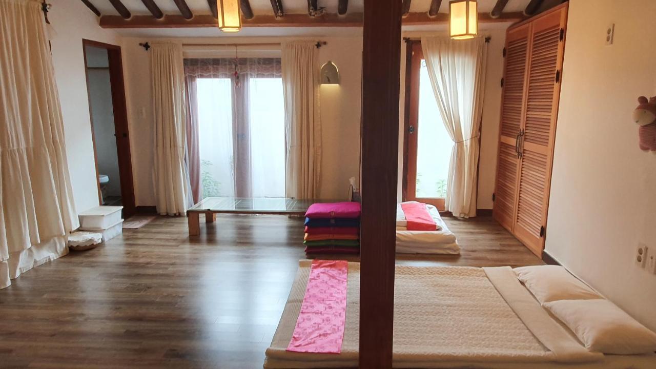 Greem Guesthouse Jeonju Exterior photo