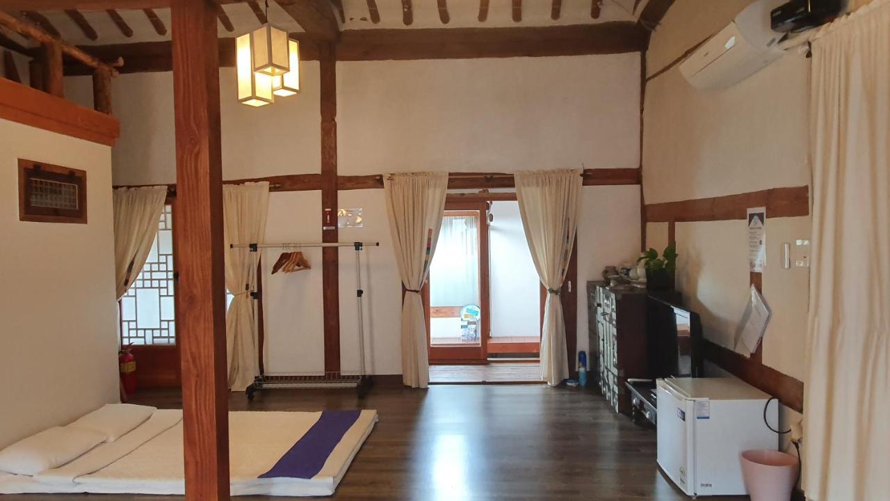 Greem Guesthouse Jeonju Exterior photo