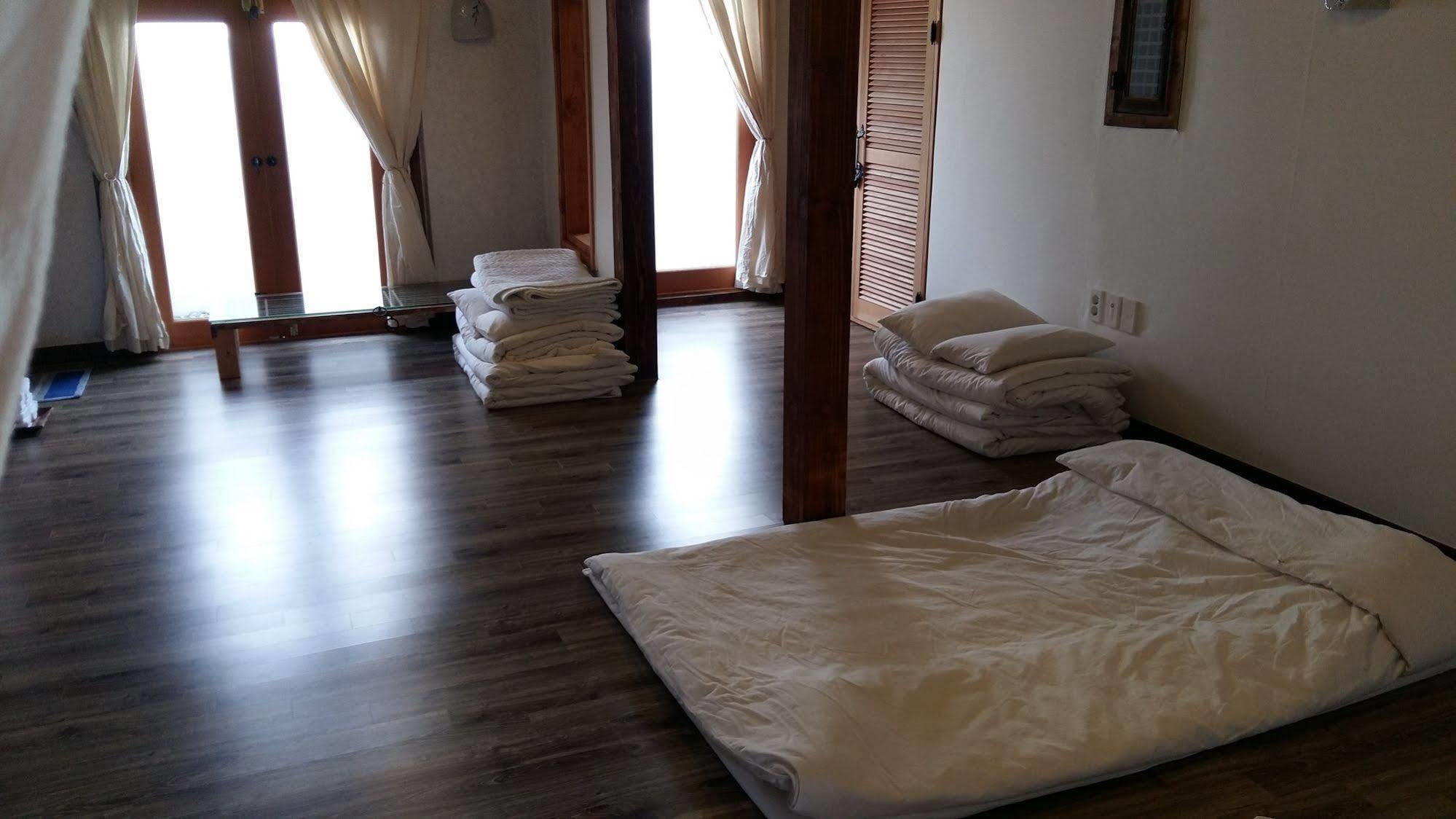 Greem Guesthouse Jeonju Exterior photo
