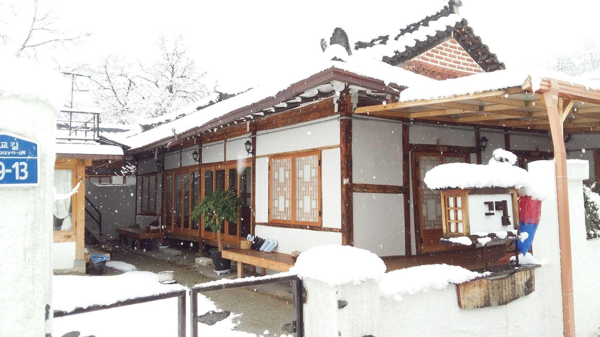 Greem Guesthouse Jeonju Exterior photo